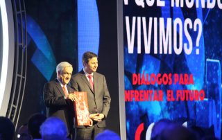 Presidente Sebastián Piñera recibe Atlas de Bienestar Territorial